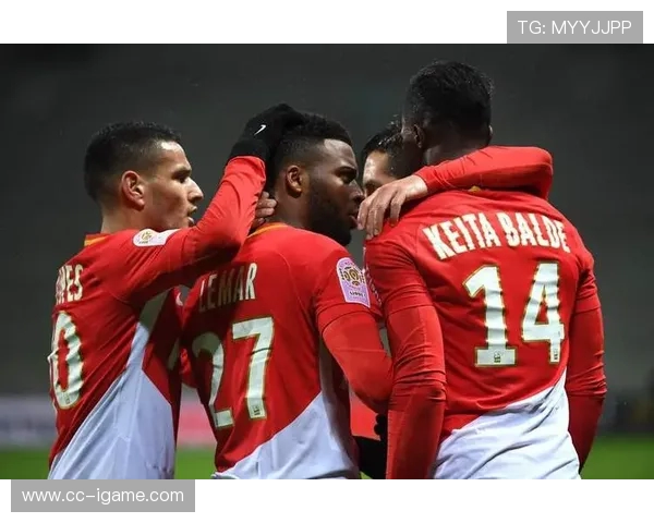 圣马洛与洛里昂的精彩对决揭示法甲新赛季的竞争格局与球队实力分析